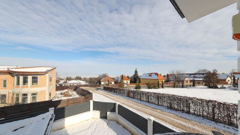 Casă ideală pentru familie în Brașov, Bunloc – spațioasă, luminoasă, priveliște - Poză 37