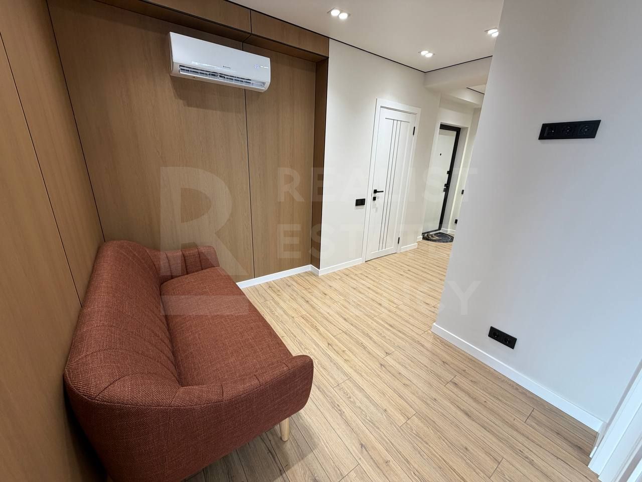 Vânzare, apartament cu 2 camere 50 mp, str. Ialoveni Telecentru - Poză 8