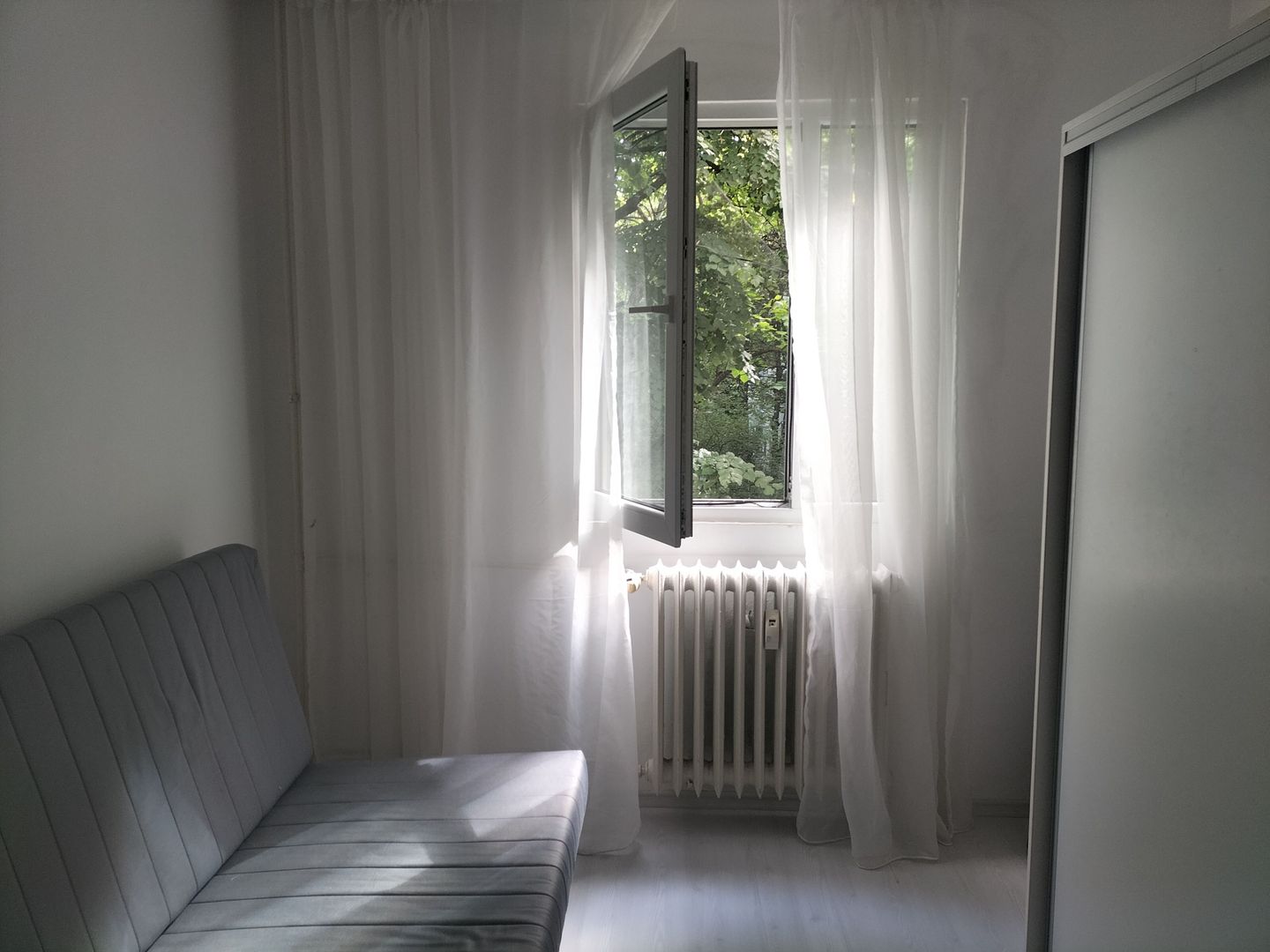 Apartament  Luminos 3 camere. Bld. Brancoveanu. - Poză 8