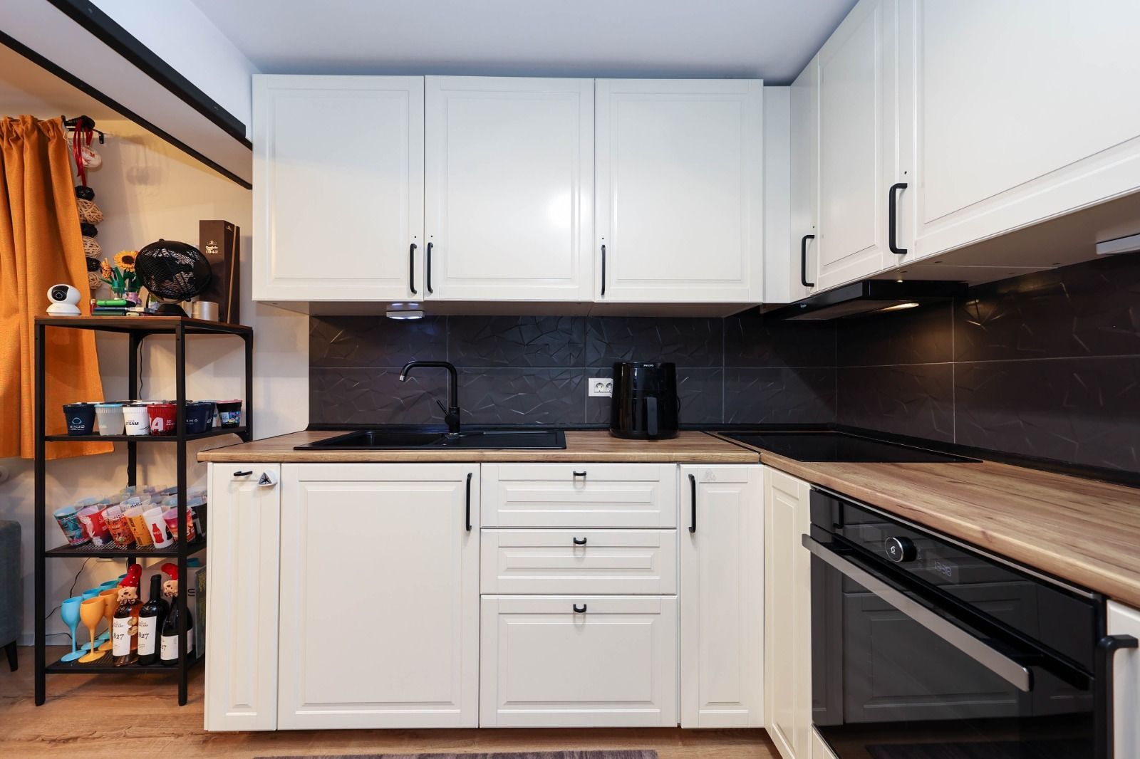 Apartament cu 3 camere la casa | Curte 130 mp | Zona Grivitei strada Vulcan - Poză 9