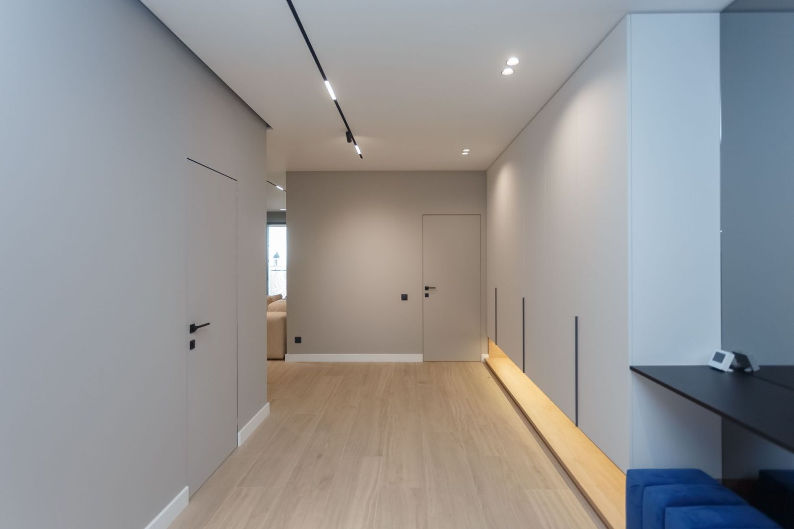 De închiriat apartament, 3 dormitoare + terasă, str. Teatrală 3, Centru. - Poză 24