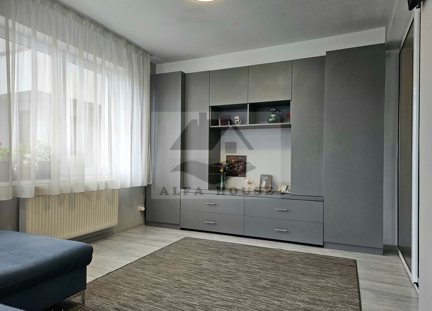 Oportunitate - Apartament cu trei camere in vila, zona Tractorul 70 mp - Poză 8