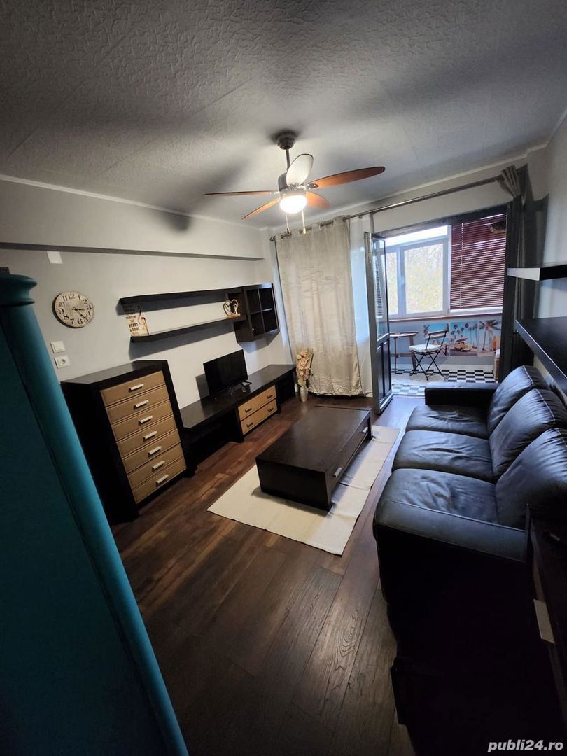 Garsoniera renovata, vedere Parcul Cismigiu, etaj 6 - Poză 1