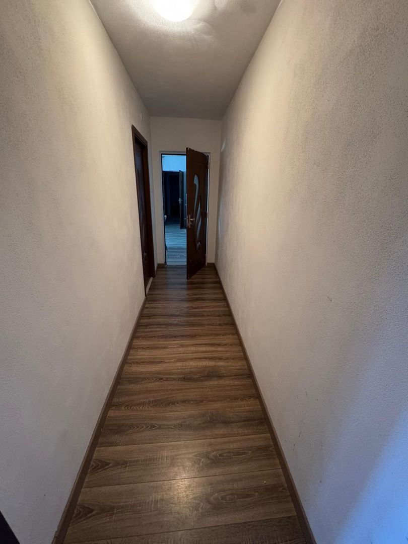 vand apartament 3 camere, zona Splai Mihai Viteazul, et 3, incalzire p - Poză 2