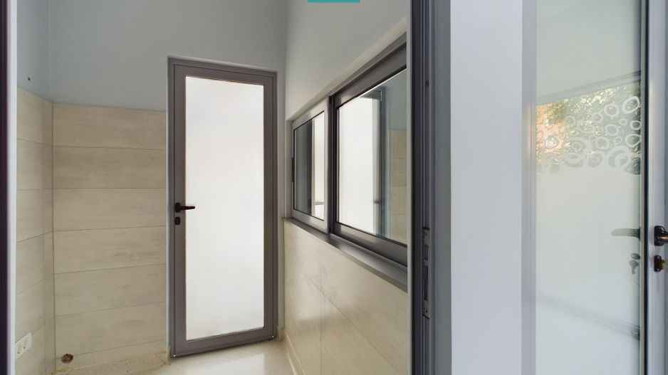 Vilă cu destinație multiplă situată ultracentral - Poză 11