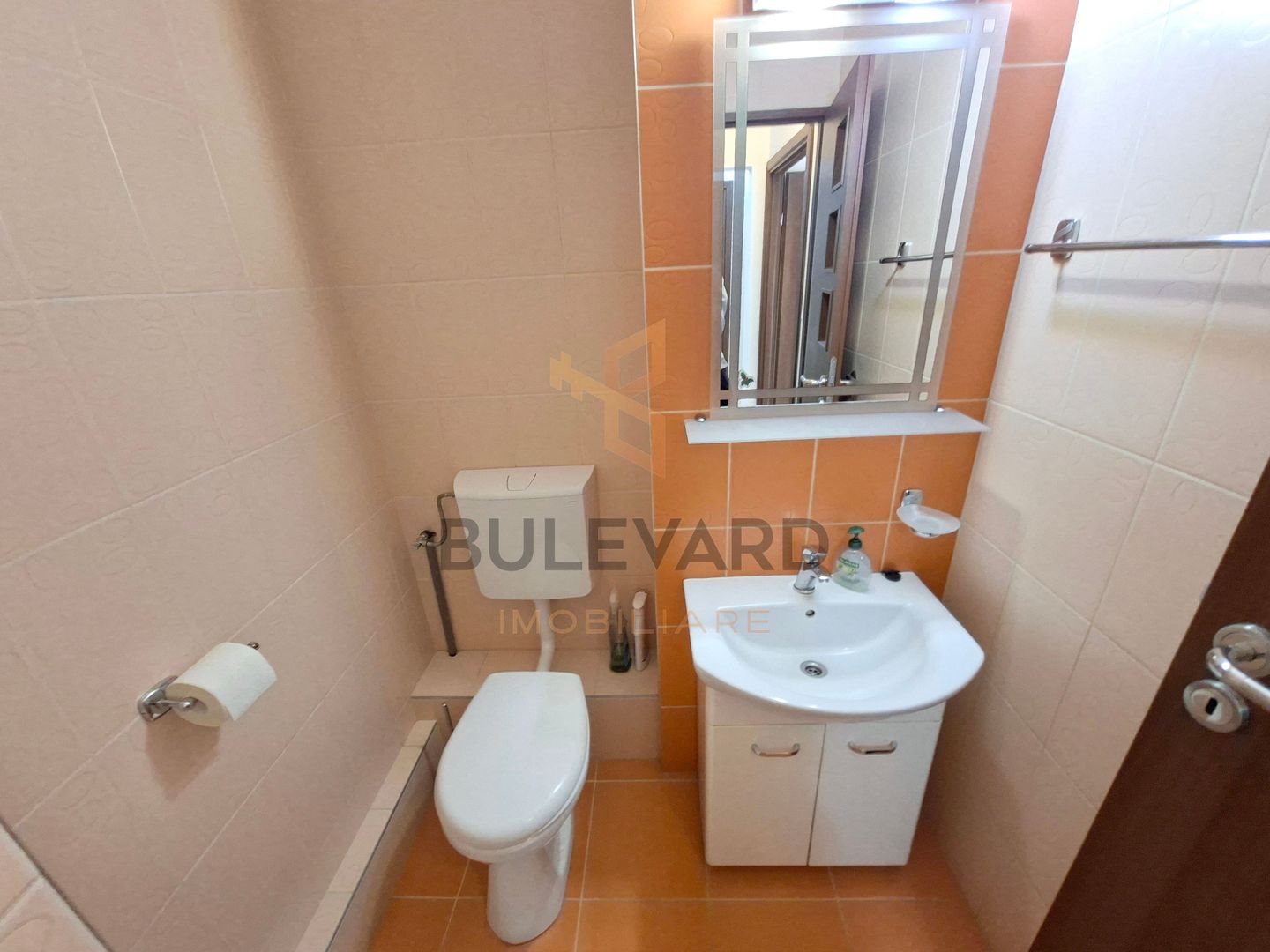Apartament 3 camere decomandate + parcare, mijlocul strazii Titulescu! - Poză 17