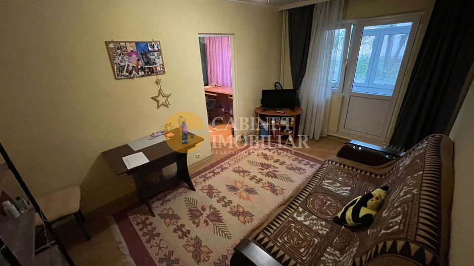 2 camere ideal pentru investitii zona Alexandru cel Bun-Pta Alexandru - Poză 1