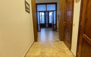 Închiriere apartament ultracentral cu 2 camere - Poză 8