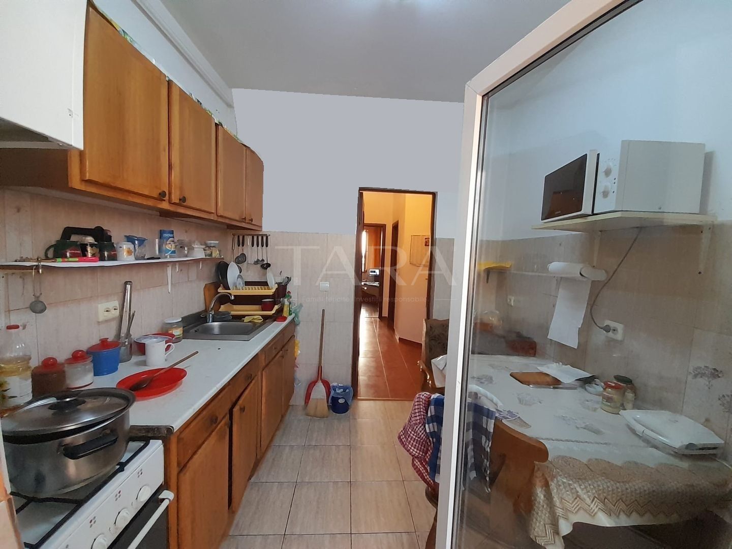 Apartament cu 3 camere în zonă centrală, compartimentat eficient. - Poză 4