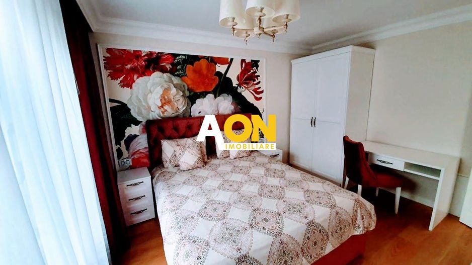 Casa de lux, 1000 mp teren, toate utilitatile, cartierul Cetate - Poză 11