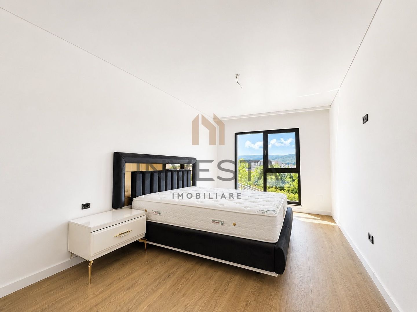 Apartament lux 4 camere si parcare de inchiriat Green Life Frunzisului - Poză 8