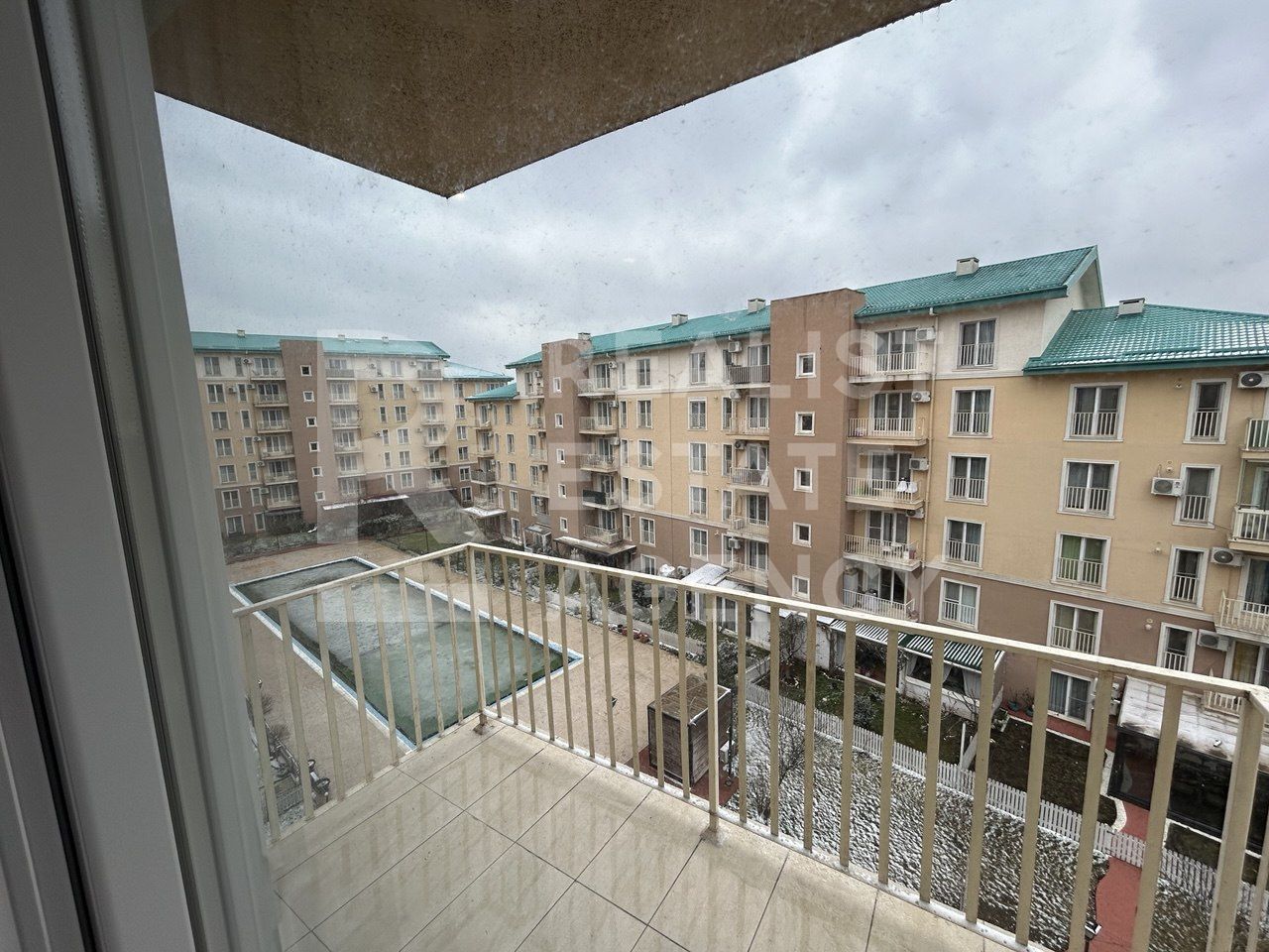 Apartament modern cu 2 camere, Cosmopolis, mobilat și utilat, parcare - Poză 11