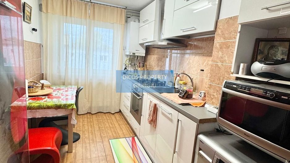Apartament 3 camere, 64 mp, Nicolae Titulescu, etaj 4 - Poză 7