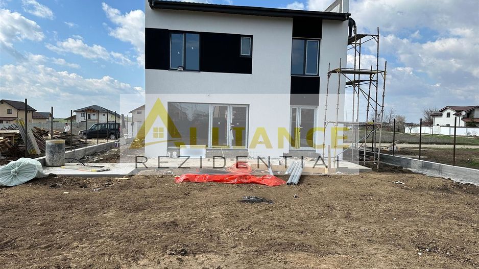 {STRADA MIORITA} Vila individuala cu 4 camere 120 MPU + Teren 309 MP - Poză 36
