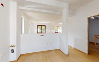 Duplex Unic 5 camere - Otopeni | Curte | Parcare - Poză 4