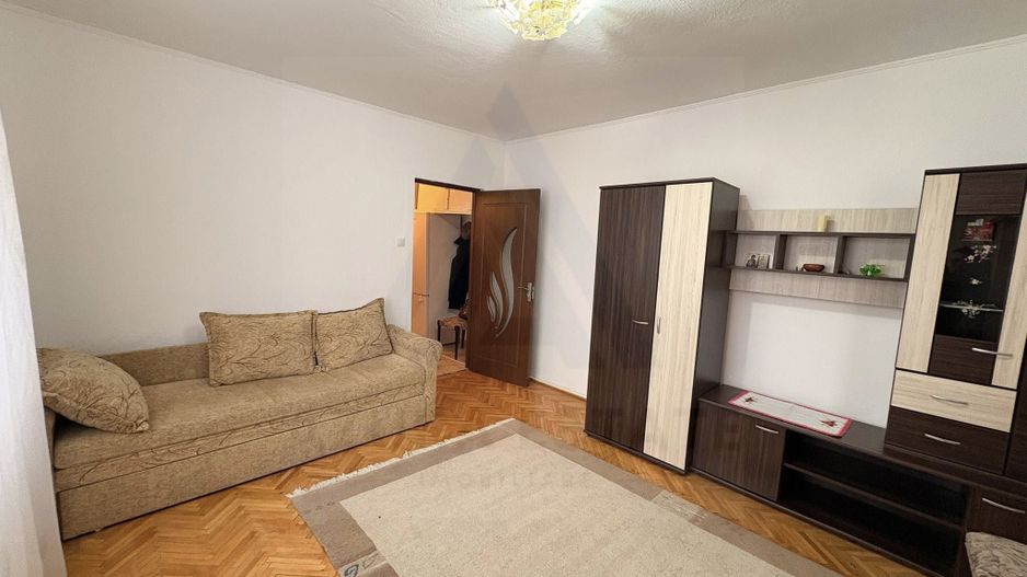 Apartament 2 camere centrală termică si calorifere noi Mihai Viteazu - Poză 1