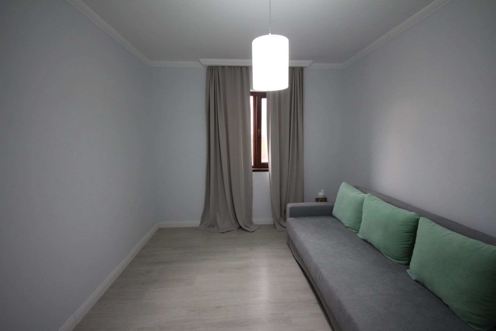 Modern si primitor - Poză 17