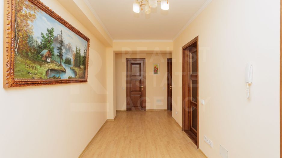 Vânzare, apartament, 3 camere, str. Valea Trandafirilor, Centru - Poză 4