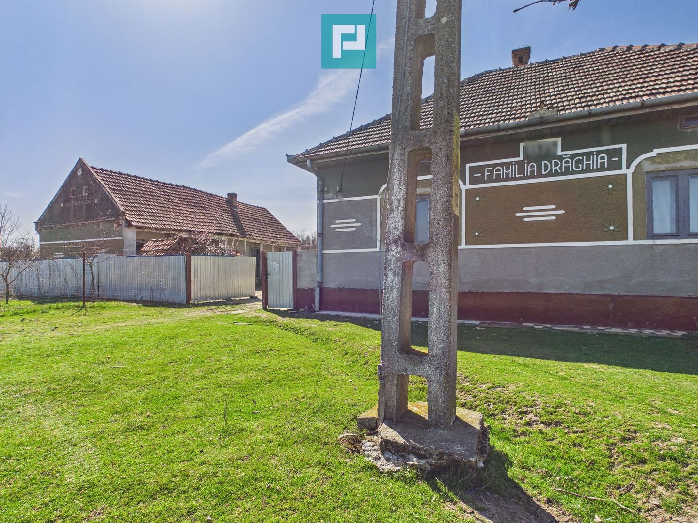 Casă cu teren generos de 6.000 m² - Poză 12