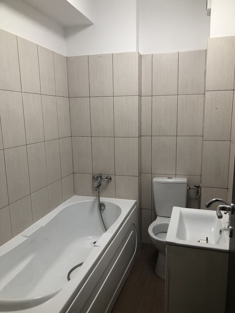 Vanzare ap. 3 camere, 2 bai, 2 balcoane in Petaluda Rezidence- Pallady - Poză 3