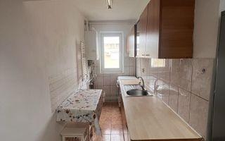Apartament 2 camere Blascovici cu centrala - Poză 3