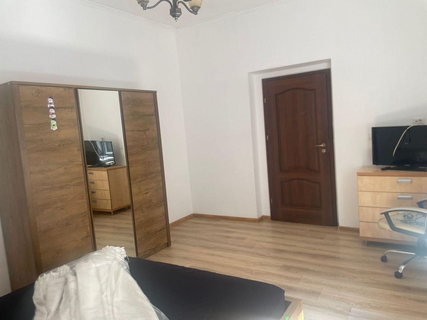Casa de inchiriat - 200 mp - 6 dormitoare - Str. Tecuci - Poză 18