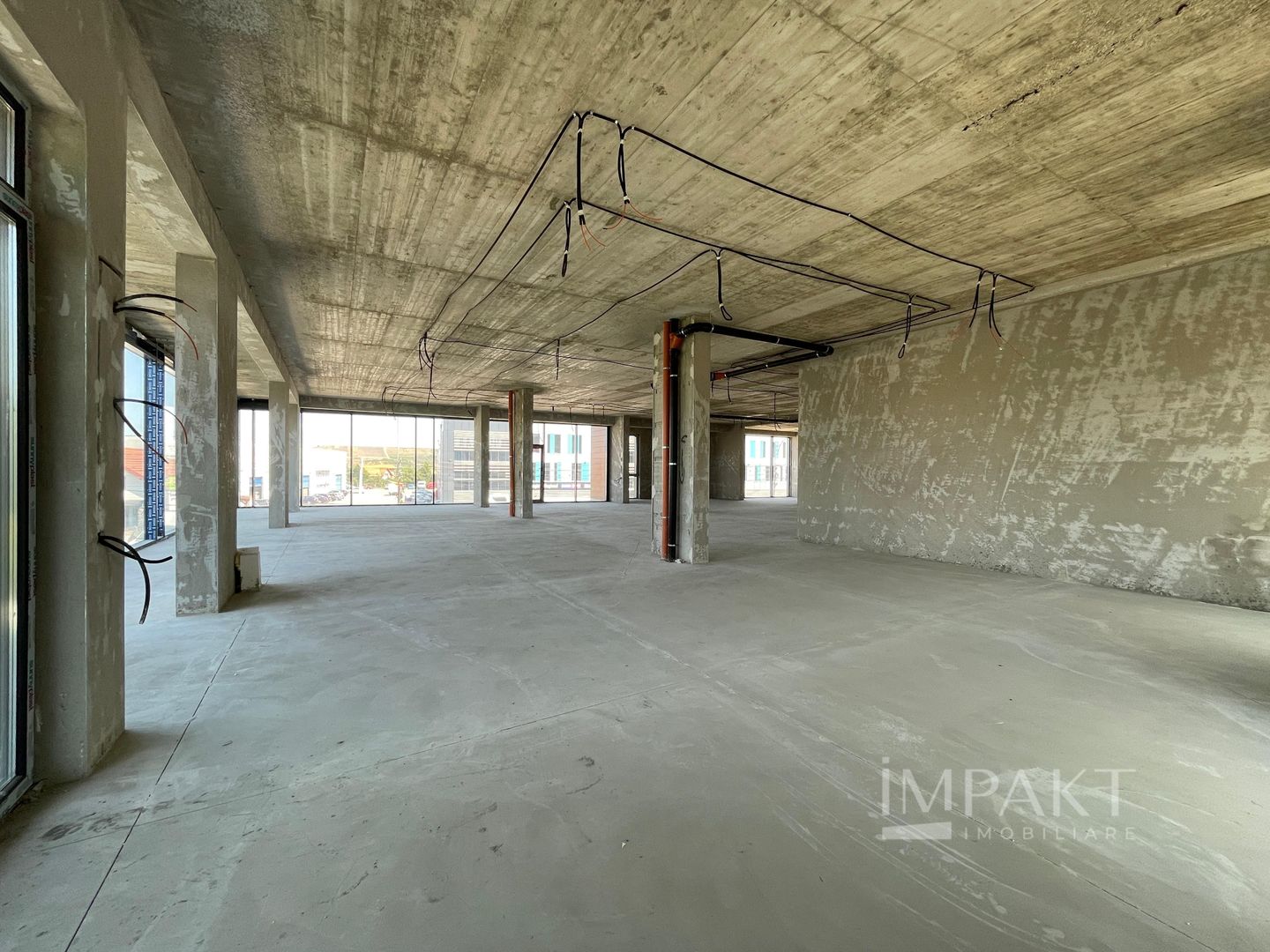 Imobil Mixt spre inchiriere in Sannicoara! - Poză 8