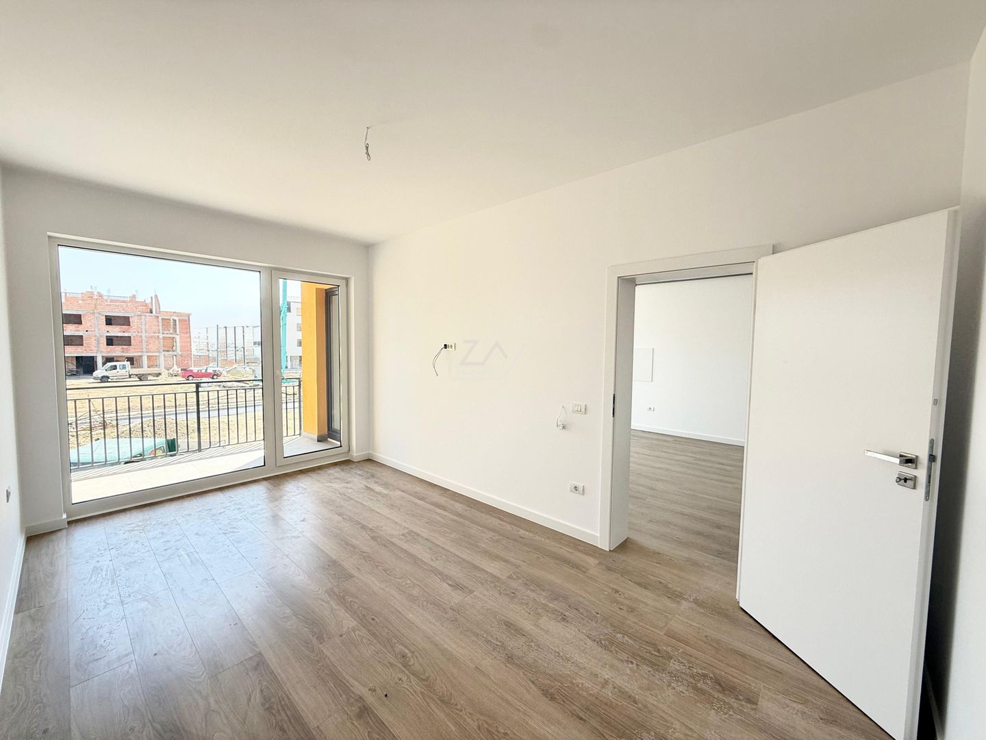 Comision 0! Etaj 1. Oras - Poză 5