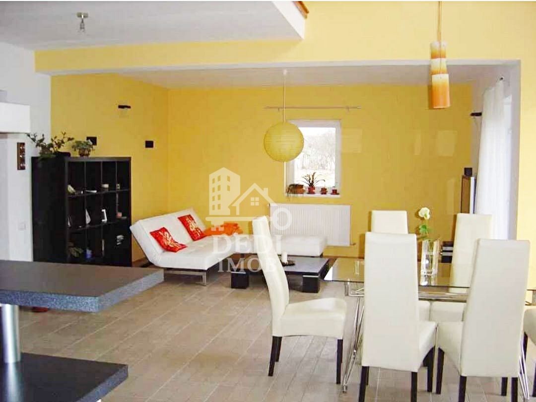 Casa cu 4 camere de inchiriat Santaul Mare, Bihor - Poză 2