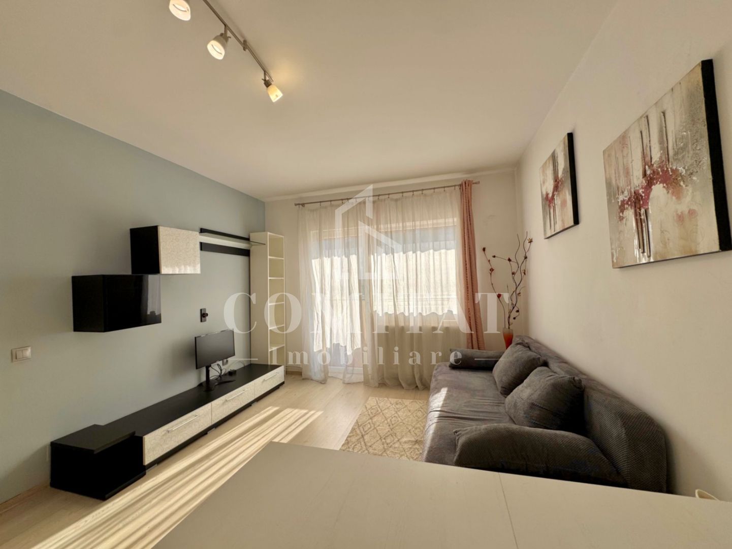 Apartament 2 camere decomandate |Priveliște panoramică asupra orașului - Poză 2