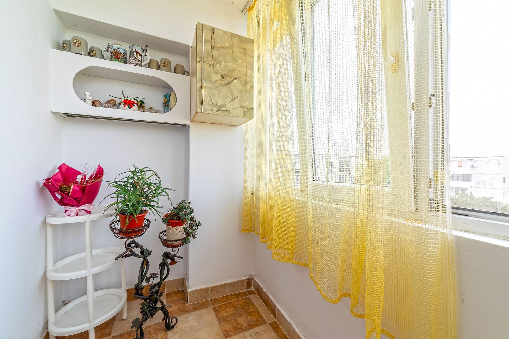 Apartament decomandat cu 2 camere Micalaca - Poză 6