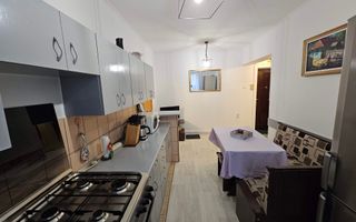 Apartament 3 camere, mobilat, utilat, etaj 2, Cetate - Poză 4