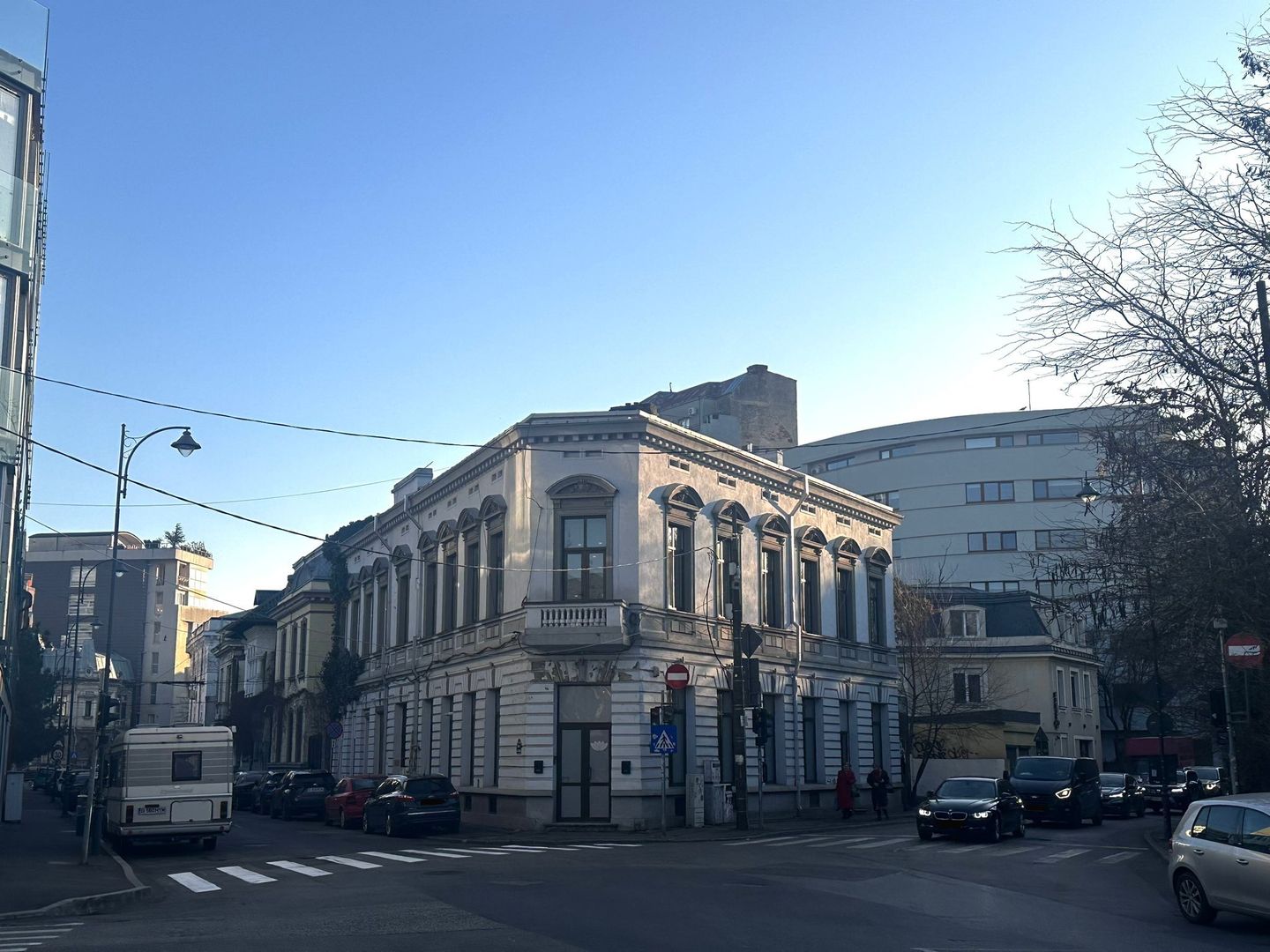 Apartament 3 camere | Jean Louis Calderon - Poză 1