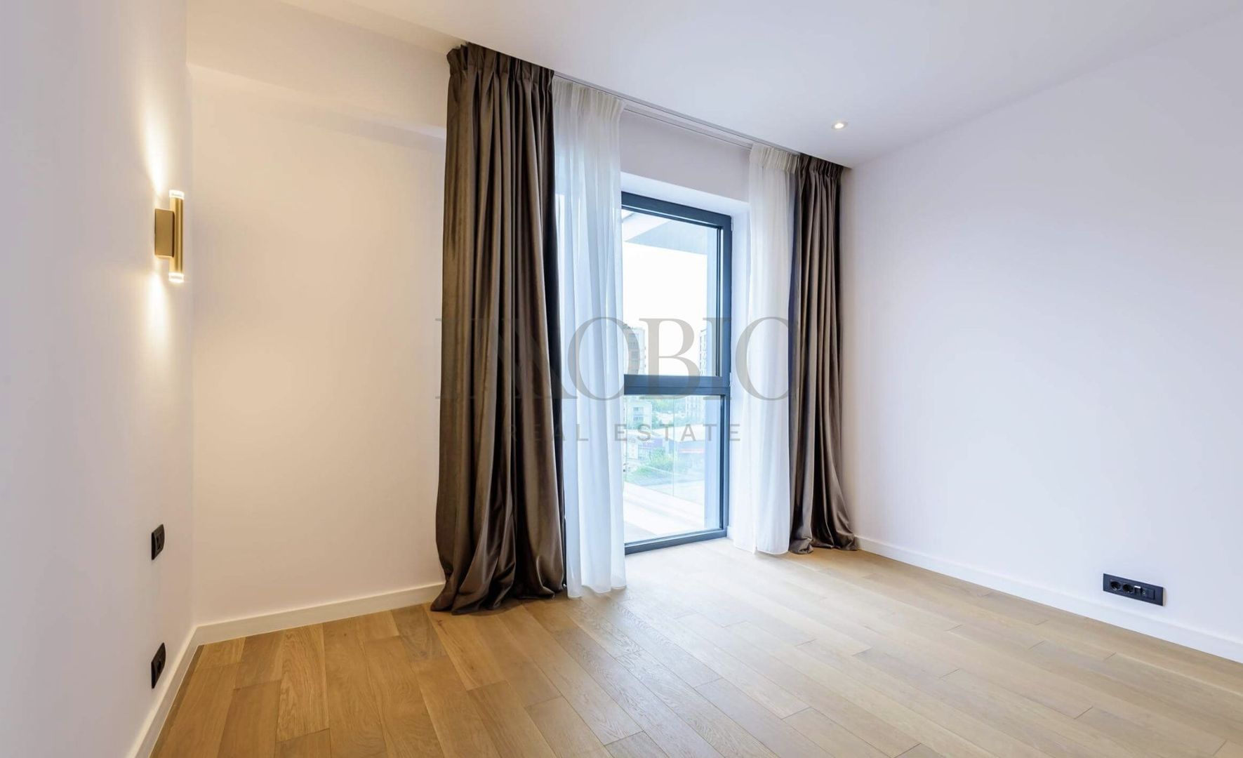 Apartament 3 Camere | One Herastrau Towers | Loc de Parcare - Poză 12