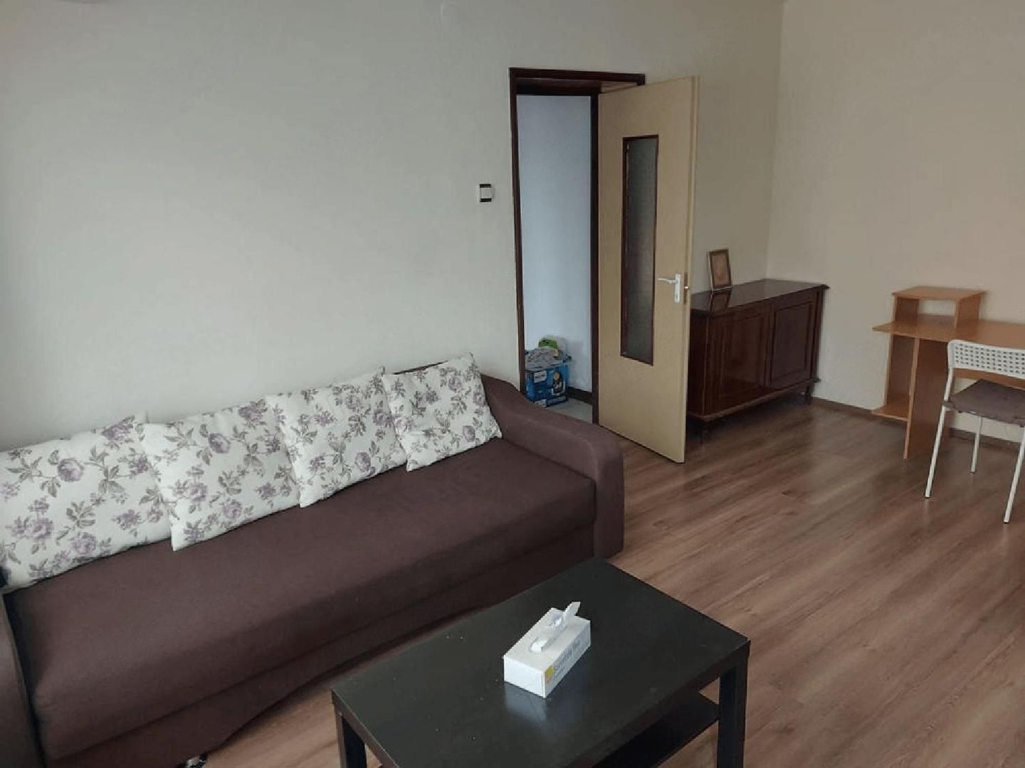 Apartament superb 3 camere metrou Crangasi - Poză 1