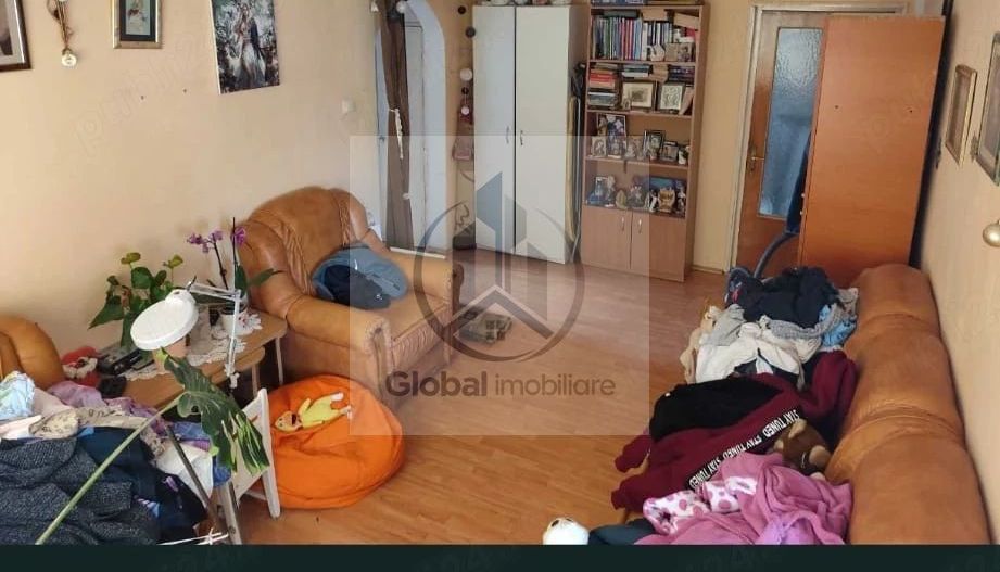 Vând apartament 4 camere zona Crangasi - Poză 4