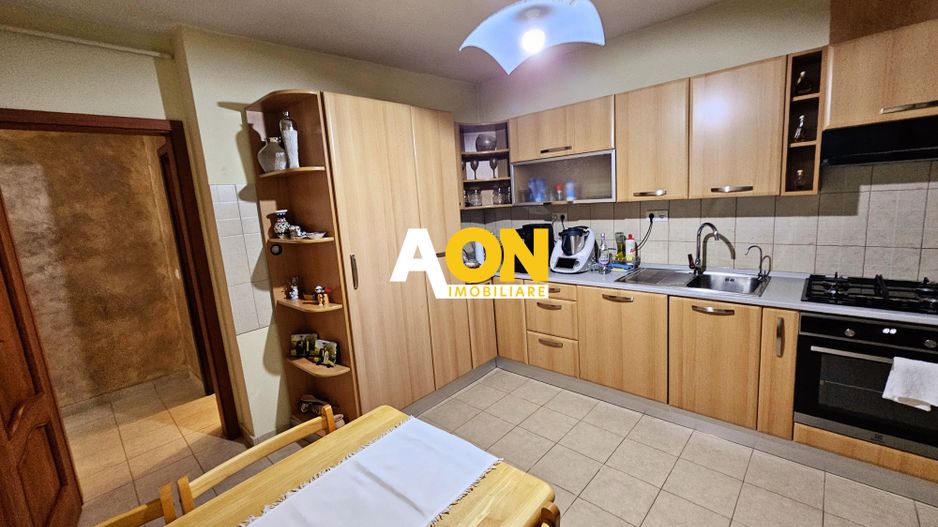 Apartament 3 Camere Zona Cetate, cu Scara Interioara - Poză 7