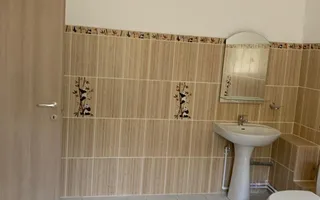 Casa individuala  *  14 camere *  1550 mp teren  * - Poză 13