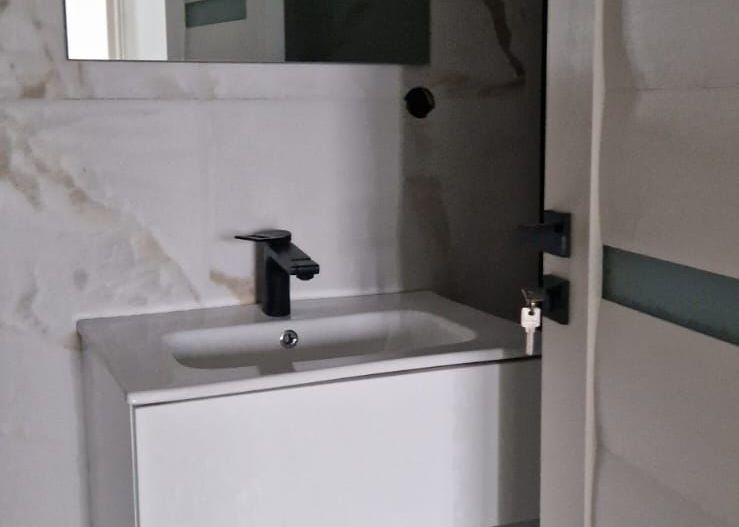Apartament 3 camere MUTARE IMEDIATA 80 mp Copou 152000 euro - Poză 8