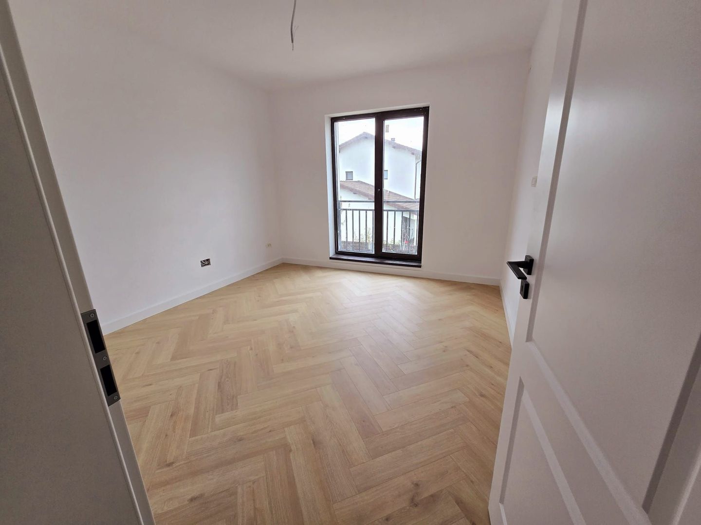 VILA 5 CAMERE | CORBEANCA | LANGA PADURE - Poză 9