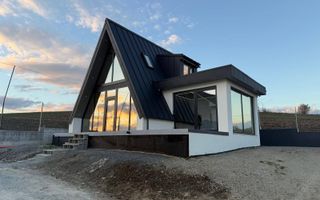 Casă nouă la cheie, tip A-frame, intabulată, în Șura Mare - Poză 3