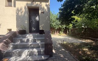 Casa CONSOLIDATA - SITUATA PE COLT - cu o curte libera generoasa - Poză 3
