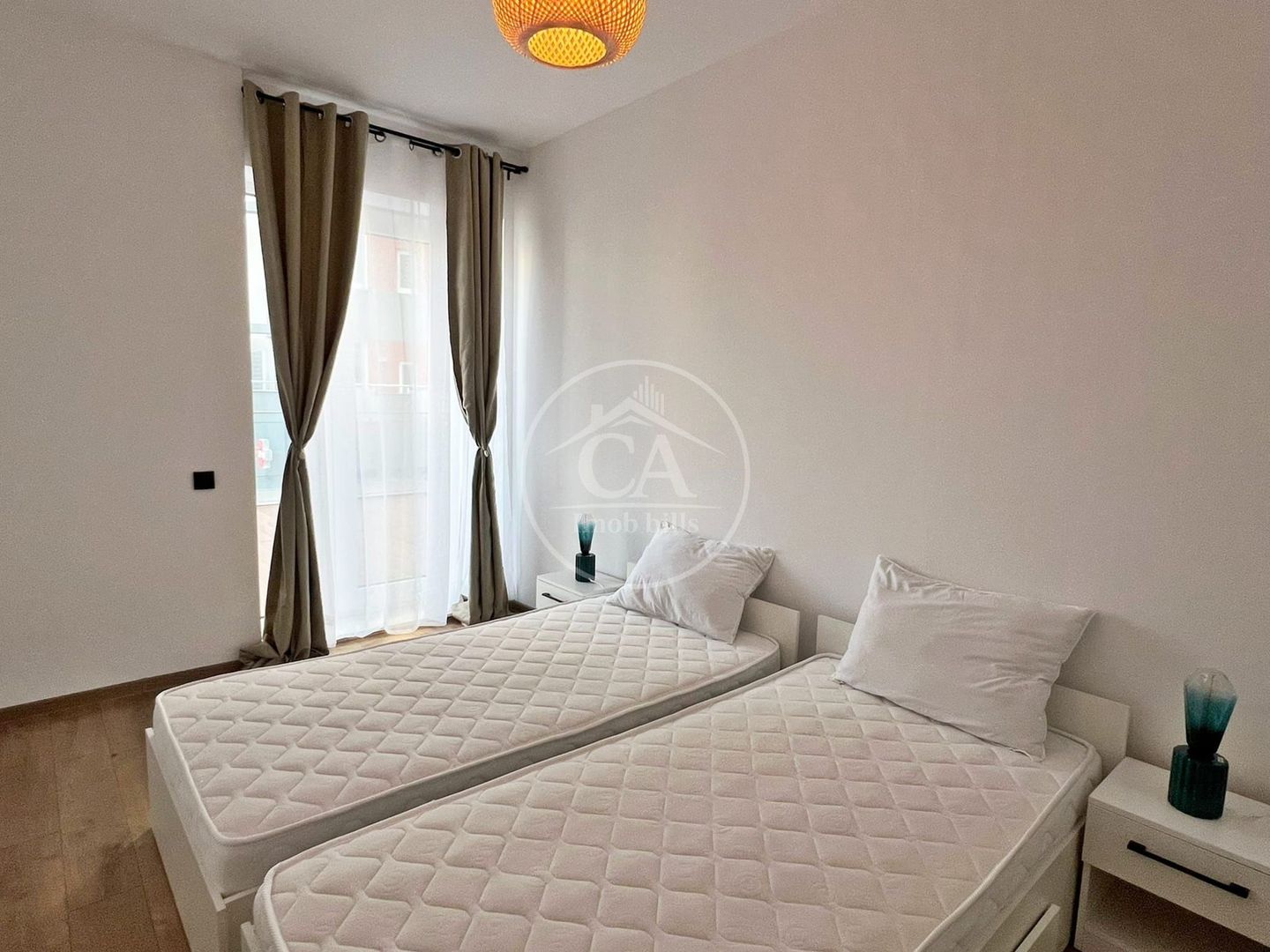 Apartament cu 3 camere de inchiriat in cartierul Luceafarul, Oradea - Poză 9