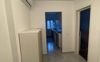 Apartament de vanzare cu 2 camere, renovat complet, cu boxa prorie - Complex - Poză 3