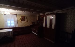 Gospodărie tradițională de vânzare în Poiana Sibiului – doar 25.000 Euro - Poză 13