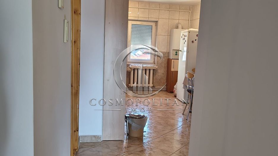 Apartament cu 3 camere Zona centrala Str. Bucegi Liceul de Arte etaj 3 , 2 balc - Poză 8