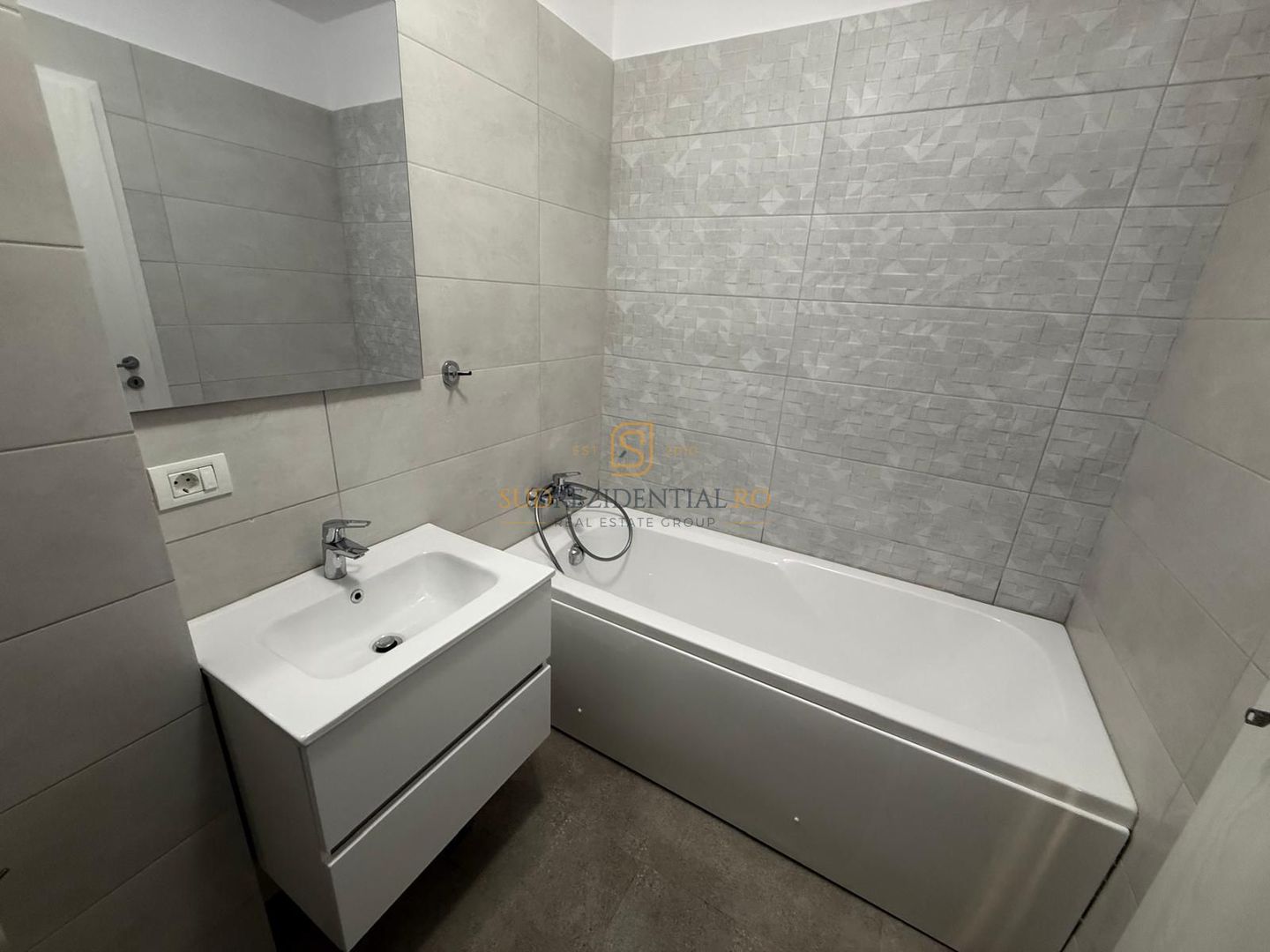 Apartament 2 camere, Tip Studio, langa statia de metrou M2 Berceni - Poză 13