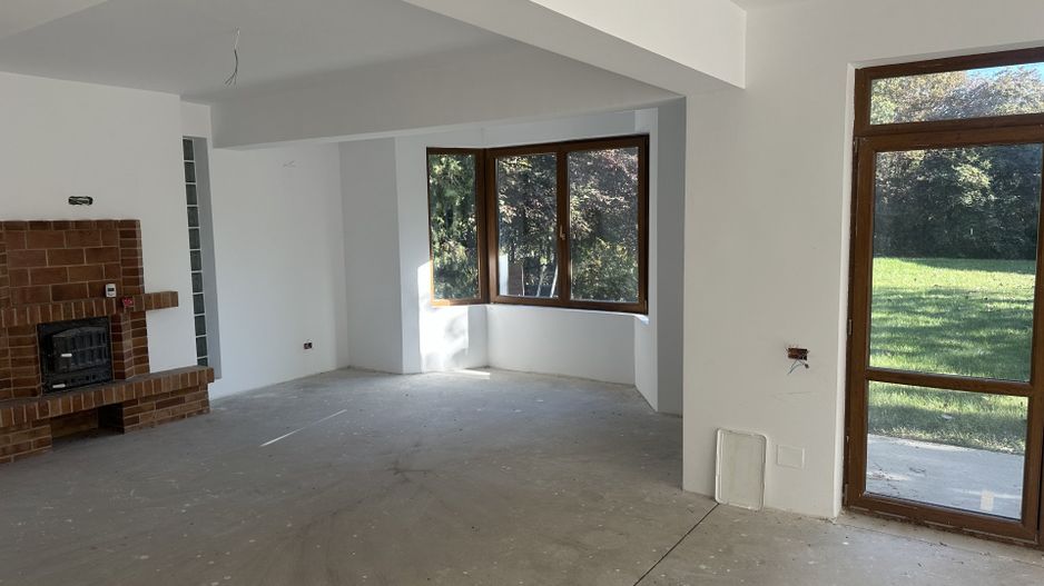 PARADISUL VERDE, VILA 507 MP, LOT 1.095 MP! - Poză 10
