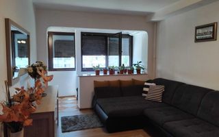 Închiriere Apartament cu 2 camere, 2 parcări incluse, ParkLake - Poză 1