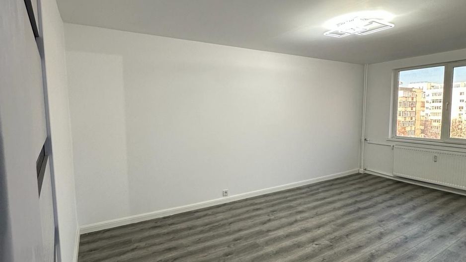 3 Camere Decomandat - Aparatorii Patriei - Loc de parcare - Poză 8